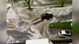 Wetteronline bietet alles zum wetter an ihrem ort, das wetter in deutschland, die aktuelle wetterlage und das reisewetter weltweit. Unwetter Hagel Und Gewitter In Luzern Und Zug Die Videos