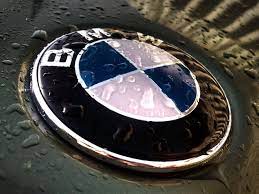 Bmw Rain Logo Hd Wallpaper Bmw Logo Bmw Bmw Art