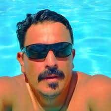 Daniel Llamas (@luckyllamas44)