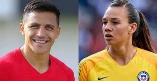 Endler (29 años), que firma con el lyon por tres temporadas, jugaba en el psg desde 2017, después de haber pasado por estados unidos, inglaterra (chelsea) y españa (valencia). Alexis Sanchez And Christiane Endler Start Their Debut After Putting Them Together In Advertising Poster Sclate