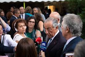 Marcelo nuno duarte rebelo de sousa (portugalska izgovorjava: Marcelo Rebelo De Sousa In Deutschland Die Schonsten Bilder Algarve Fur Entdecker