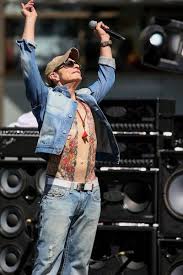 This is my first interview in nearly 10 years, david lee roth said one recent morning. Pin On David Lee Roth