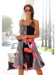 Repeat cashmere | zomerjurk met bloemenprint retro zomerjurk en tas » bernina blog. Lascana Zomerjurk Pops Fashion Tips En Trends Voor Damesmode Herenmode En Lifestyle Producten