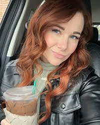 Alicia Davidson (@aliciamazing) • Threads, Say more