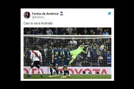 Luego del empate en el debut ante chile, argentina intentará sumar de a tres ante la siempre difícil uruguay, que hará su presentación. Argentina Vs Uruguay Los Memes Del Empate Con Goles De Messi Aguero Suarez Y Cavani Fotos Futbol Internacional Depor