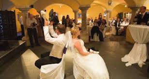 Wer hat zu hause das sagen? Ubereinstimmungsspiel Hochzeit Spiel Das Wirklich Lustig Ist