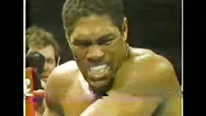 Tyrell Biggs floors Renaldo Snipes