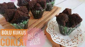 The term bolu kukus however, usually refer to a type of kue mangkuk that mainly only uses wheat flour (without any rice flour and tapioca) with sugar, eggs, milk, soda. Cara Membuat Bolu Kukus Coklat No Telur No Mixer Resep Dan Review Asahid Tehyung