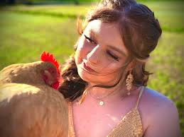 My daughter's boyfriend made these with his 3d for her chicks 🤣🤣😜🤣