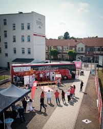 Für angehörige der heilberufe sowie ihre organisationen bietet die apobank beratung und alle bankprodukte wie konto, finanzierung, vorsorge und vermögen. Kaufland Hausleiterin In Magdeburg Holt Silber Bei Den Supermarkt Stars Presseportal