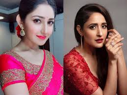 'en iniya thanimaye' is sung by sid sriram and music of the song is given by d.imman. Sayyeshaa Saigal Out And Pragya Jaiswal In Tollywood
