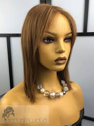 Peruka naturalna: dlaczego warto w nią zainwestować