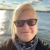 Karin Roberts's Instagram, Twitter & Facebook