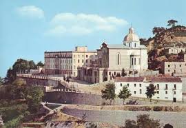 Wir liefern in ganz deutschland. Lanusei Tempio Don Bosco E Istituto Salesiano Bilder Und Fotos Aus Lanusei 425x293 Autore Redazione