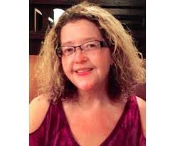 Lisa Phipps's Instagram, Twitter & Facebook