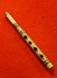 Bukan hanya karena banyaknya sumber daya alam yang bisa dimanfaatkan, namun juga karena kebudayaan dan adat istiadat di dalamnya. 78 Gambar Alat Musik Saluang Paling Keren Gambar Pixabay