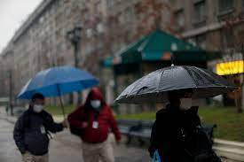 Si es fuerte y cortita será chuvascada; Historicas Lluvias Santiago Anota Record De Precipitaciones En Enero Desde Que Hay Registros La Tercera