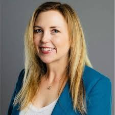 Mindy Armstrong's Instagram, Twitter & Facebook