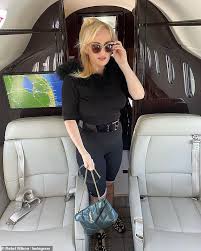 Nahhhhh i just found out la ig girlies are using studio sets that look like private jets for their instagram pics. Freedomroo Rebel Wilson Shows Off Her Svelte Figure While Taking A Private Jet Following A Weekend Trip Australiannewsreview