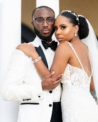 Orlando Wedding Photographer And Videographer In 2020 Orlando Wedding Photographer Wedding Photography And Videography Wedding Photographers