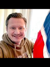 Sprer glede i en vanskelig tid