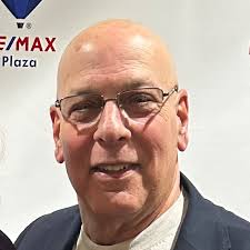 Find Realtors, Real Estate Agents & Brokers