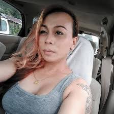 Debbie Mastro's Instagram, Twitter & Facebook