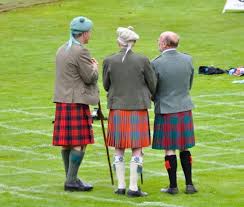 ¡explora lo mejor de bagni di tivoli! Braemar Highland Games The Cap The Jacket The Kilt The Socks And The Dirk Tucked In The Sock Two Months In Scotland United Kingdom Worldnomads Com