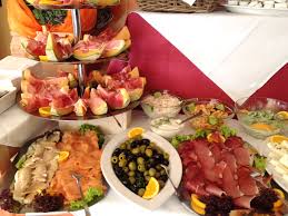 Im garten eden (restaurant, café). Brunch Cafe Und Blumen Im Garten Eden