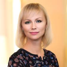 Anna Shtein: Ausbildung und Berufserfahrung