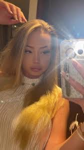 Lacey Pritchard's Instagram, Twitter & Facebook