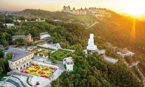 Thế nhưng không phải ai cũng biết cách tham quan được vì thế hãy cùng khách sạn giá rẻ đà nẵng gần biển hanami hotel tìm hiểu chi tiết nhất địa điểm này nhé. Há»i Ä'ap Tá»« Ä'a Náºµng Ä'i Ba Na Hills Bao Nhieu Km Cach Ä'i Ba Na Tháº¿ Nao Danang Review