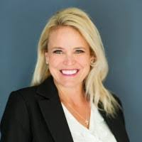 Kellie Walden's Instagram, Twitter & Facebook