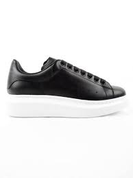 Black And White Alexander Mcqueen Sneakers Alexander Mcqueen Low Top Sneakers Larry Calfskin Logo Black White Modesens Alexander Mcqueen Sneakers Alexander Mcqueen Men Alexander Mcqueen