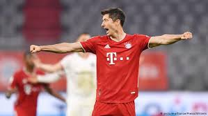 It shows all personal information about the players, including age, nationality, contract. German Cup Lewandowski Rides To Bayern Munich S Rescue After Frankfurt Fightback Sports German Football And Major International Sports News Dw 10 06 2020