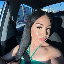 Brandy Nicole's Instagram, Twitter & Facebook