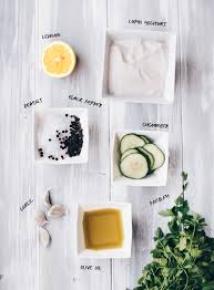 Veganes Tzatziki Zutaten Mit Lupinen Joghurt Rezepte Tzatziki Gyros