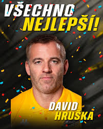 🎂 Dnes slaví své 57. narozeniny hlavní trenér Slavie David Bruk. V Edenu  působí na střídačce od začátku této sezony a s týmem zatím zažívá skvělou  jízdu Maxa ligou. Davide, přejeme všechno nejlepší! 🍾🔴⚪️