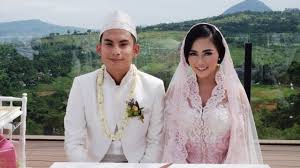 798 likes · 13 talking about this · 13 were here. Our Wedding 7 1 17 Niko Rachel Akad Nikah Youtube