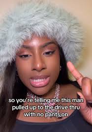 Goonidice Coffee Shop Girl