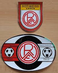 Die farben der stickernummern haben folgende bedeutung: 2 Alte Aufkleber Rot Weiss Essen 70er Jahre Fussball Fan Ultras Rwe Pin Wappen Eur 7 99 Picclick De