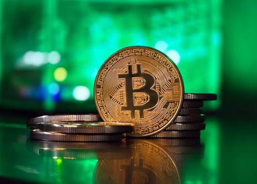 How to Trade Bitcoin in 6 Easy Steps & 4 Tips for Consistent Gains | Look  Into Bitcoin