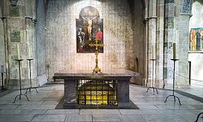 The interior is rather unappealing but includes a nice looking organ. Thomas D Aquin Wikiwand
