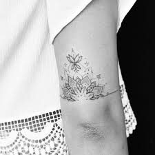 Lotus Flower Back Tattoos For Girls Arm White Top Black Background In 2020 Unique Small Tattoo Small Girl Tattoos Little Tattoo For Girls