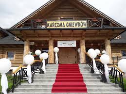 Animatorzy dla dzieci auto do ślubu autobusy i busy na wesele balony, bańki mydlane barman na wesele blogi ślubne bryczka do ślubu catering ciasta i torty weselne czekoladowa fontanna dj na wesele pokaz tańca na weselu. Chrzciny I Komunie Jelenia Gora Hotele Restauracje Fotograf Atrakcje Dla Dzieci