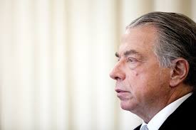 Era conhecido geralmente como o dono disto tudo. Ricardo Salgado Chegou A Hora Do Antigo Senhorio Disto Tudo Portugal Sabado