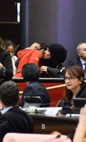 Julien odoul est suivi depuis mai 2019. Julien Odoul Incites Debate On The Veil In France Vogue Arabia