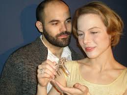 Tennessee Williams' classic and memory-laden “The Glass Menagerie” gets its  dramatic due at Coach House Theatre