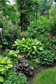 50 Attractive Tropical Landscaping Ideas To Refresh Your Yard 3 Tropical Landscaping Garden Design Landscape Design
