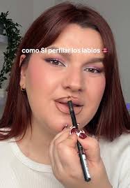 Como Maquillar Labios Finos